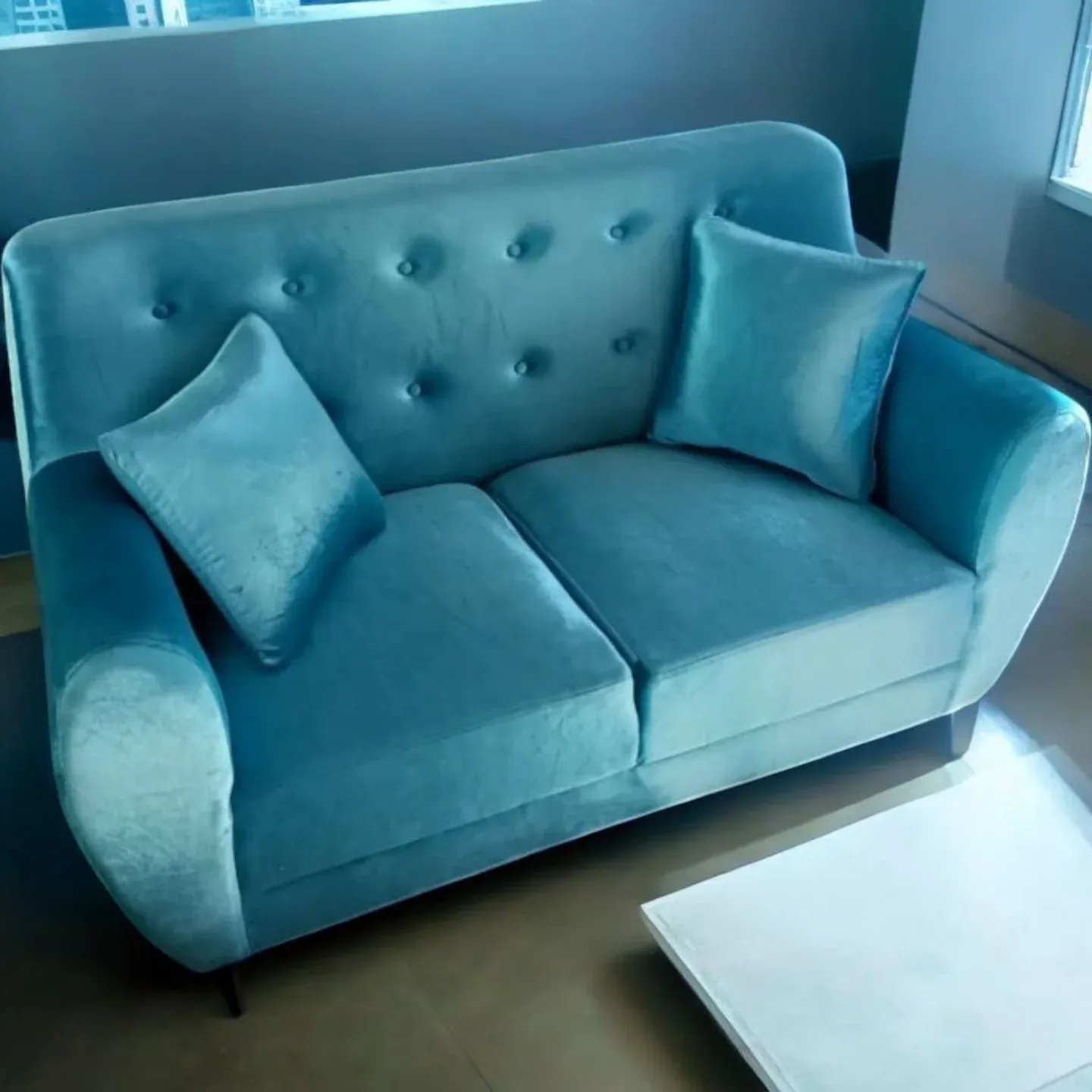Sofa retro dua seater beludru tosca